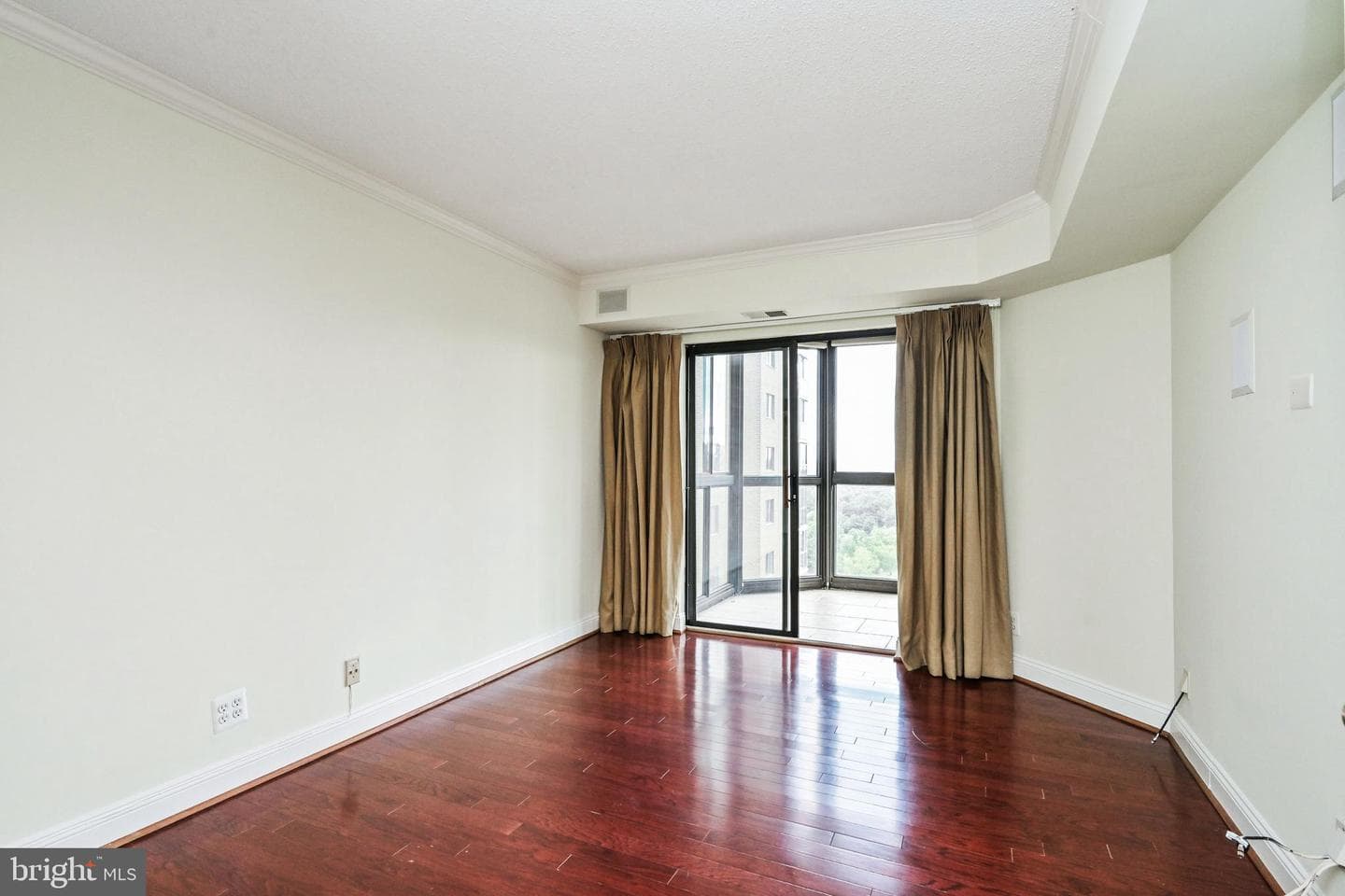 1600 N Oak Street #919 photo 66