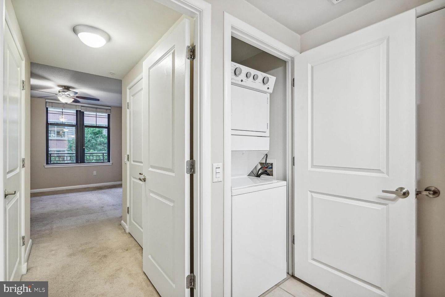 1021 N Garfield Street #320 photo 13