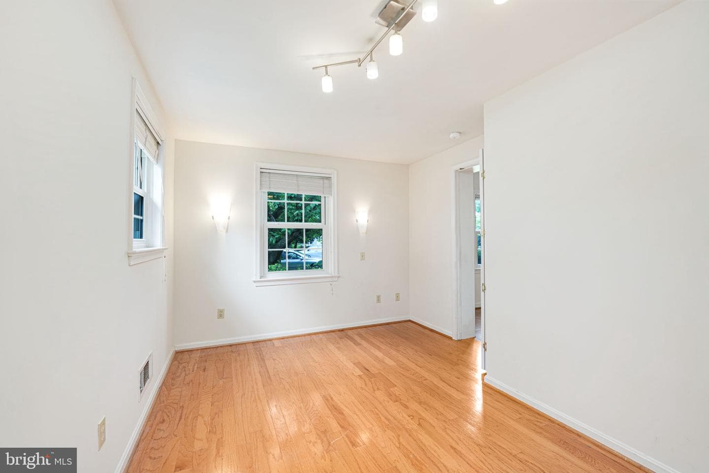 1016 N Quantico Street photo 12