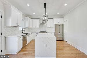 2023 S Kenmore Street photo 10