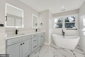 2023 S Kenmore Street photo 22