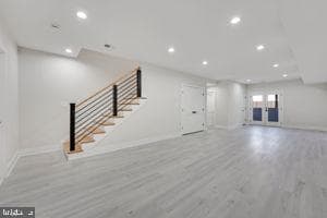 2023 S Kenmore Street photo 32
