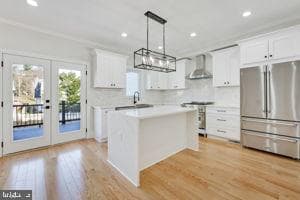 2023 S Kenmore Street photo 9