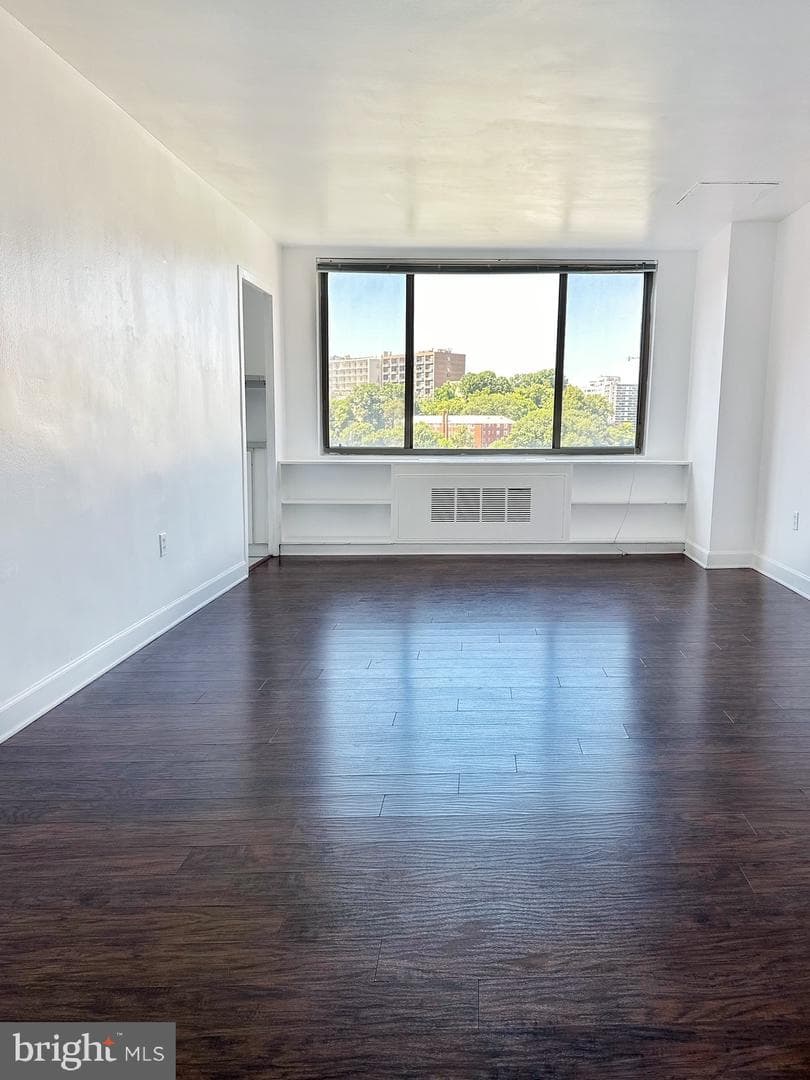 1121 Arlington Boulevard #934 photo 2