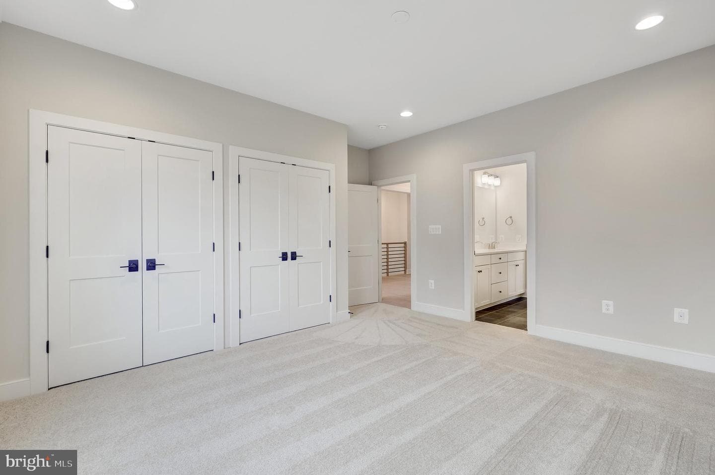2414 N Nottingham Street photo 59