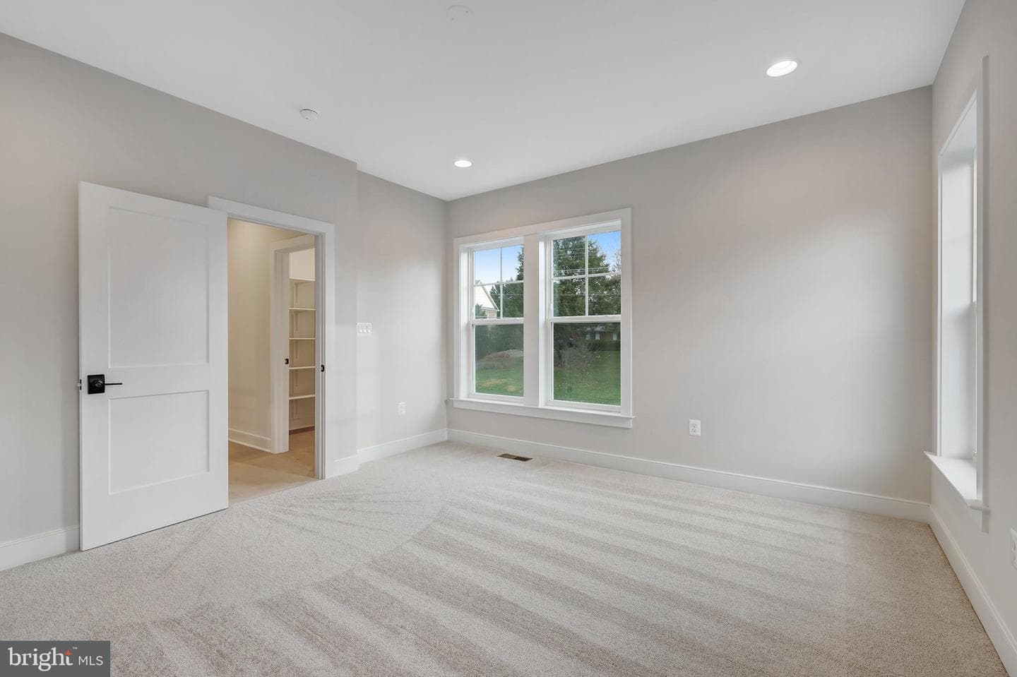 2414 N Nottingham Street photo 62