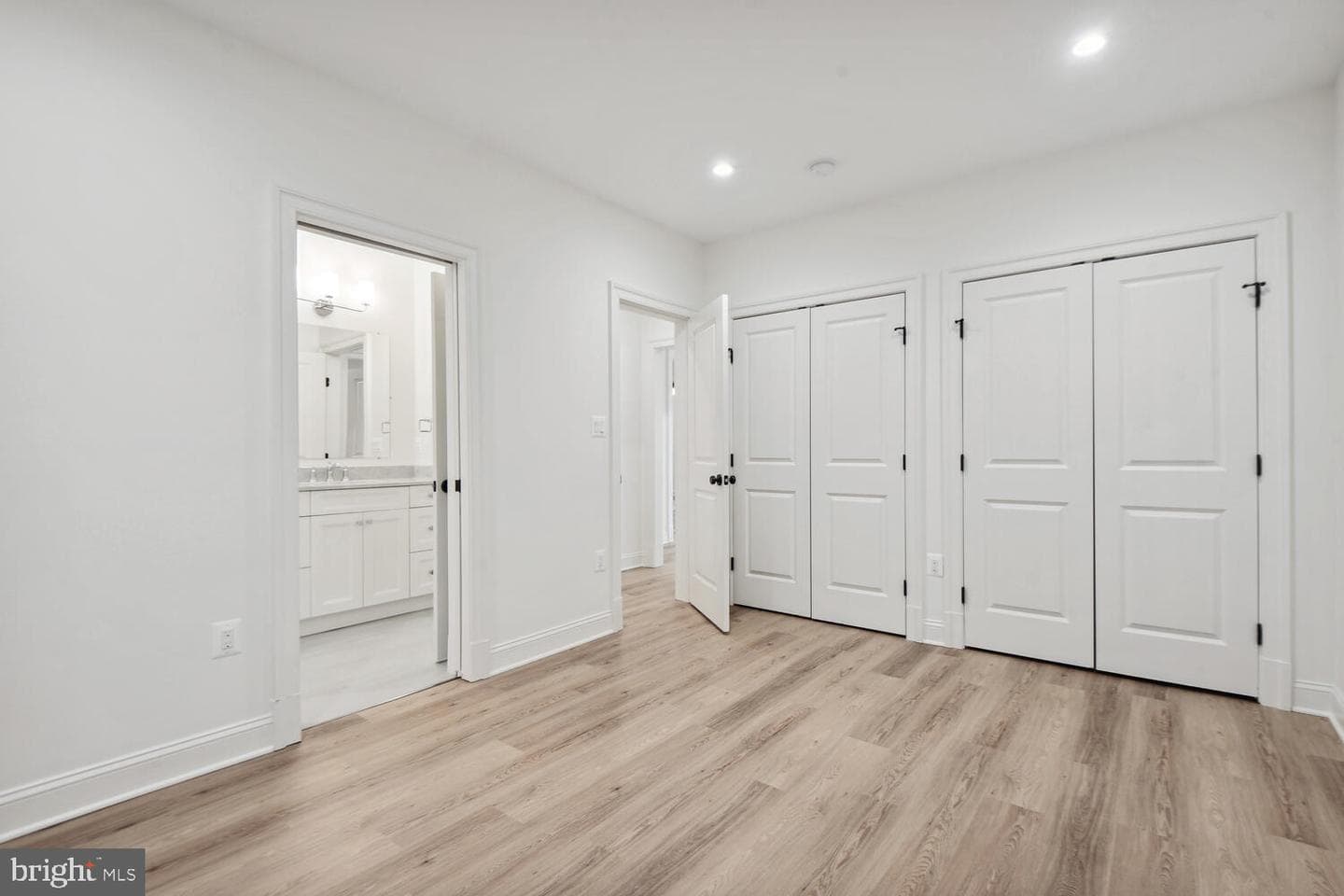 3620 N Kensington Street photo 73