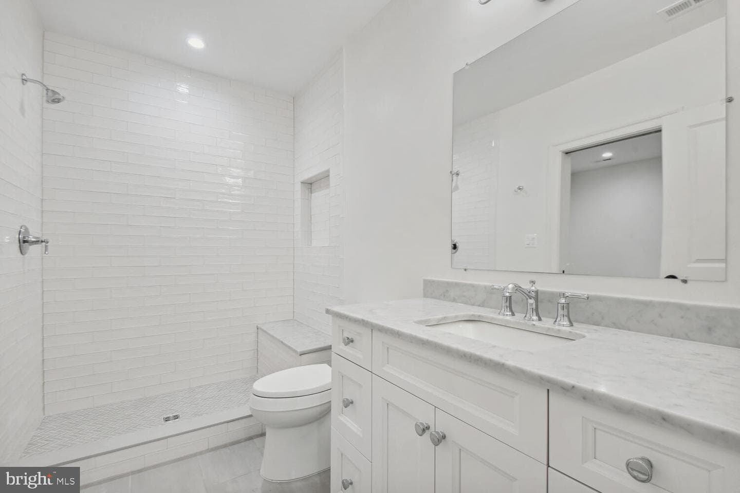 3620 N Kensington Street photo 74