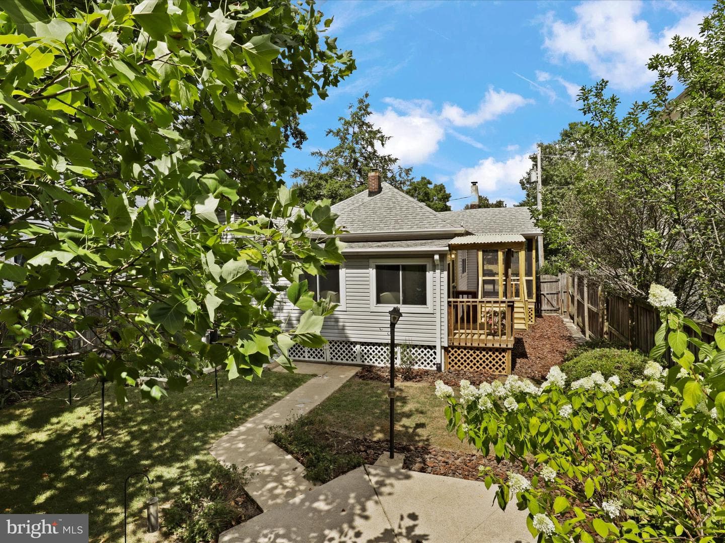 310 N Barton Street photo 39