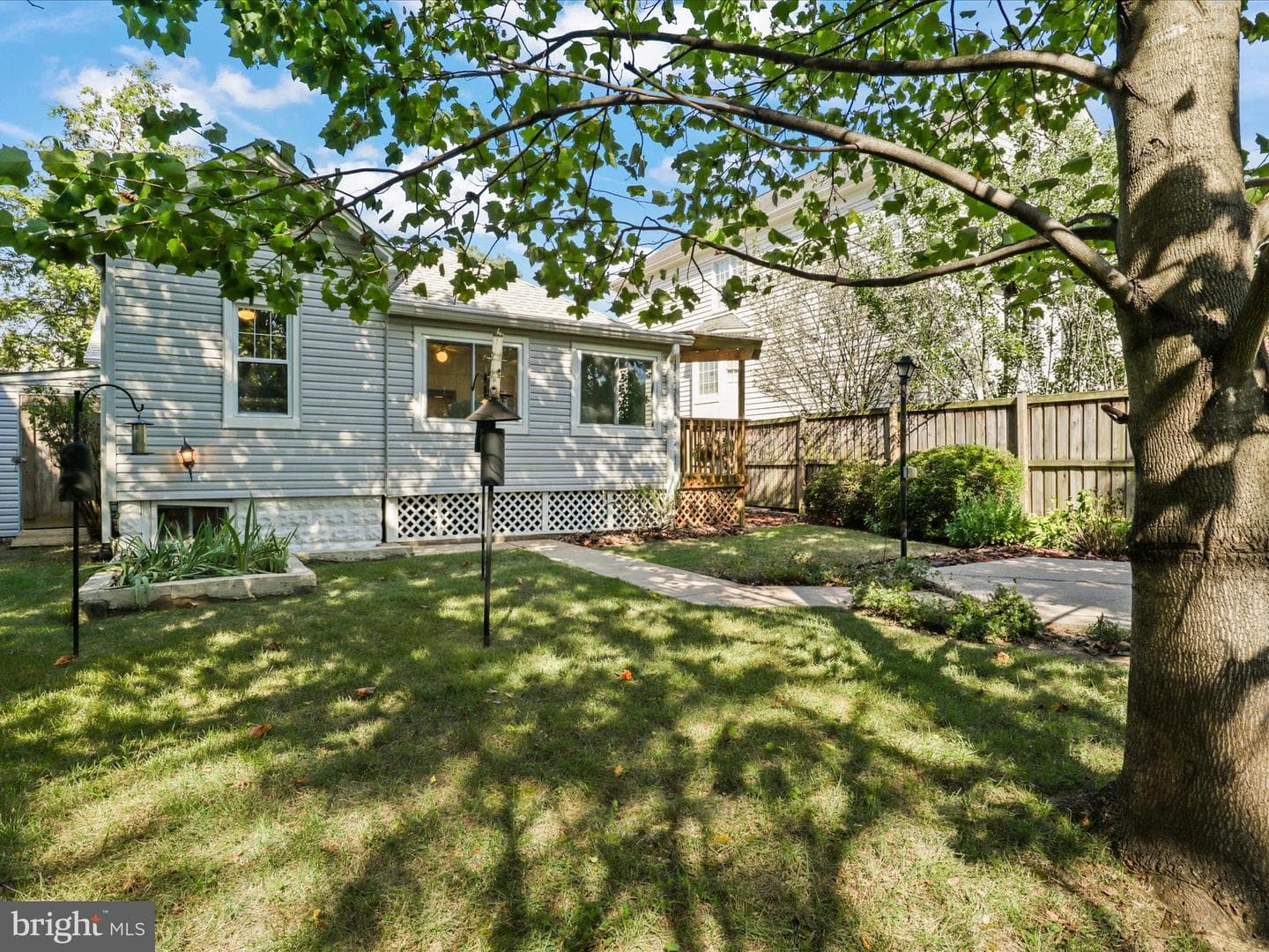 310 N Barton Street photo 41