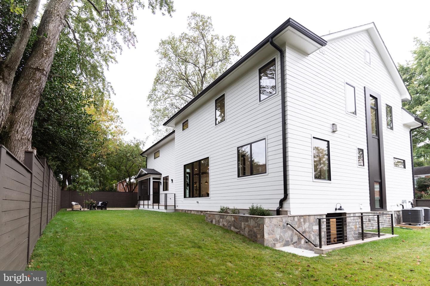 3827 N Abingdon Street photo 61