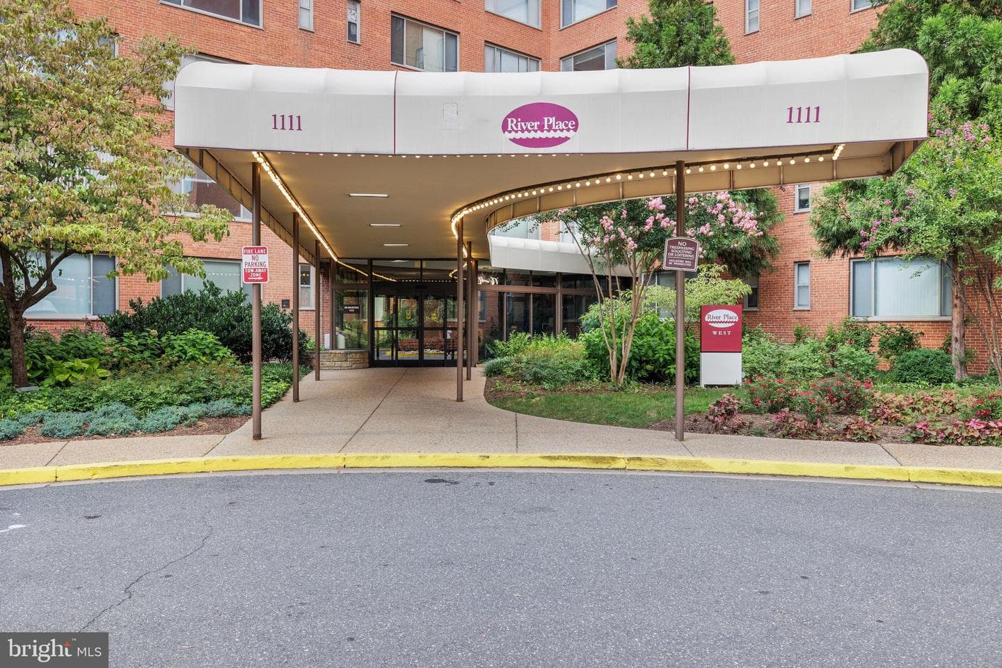 1111 Arlington Boulevard #740 photo 2