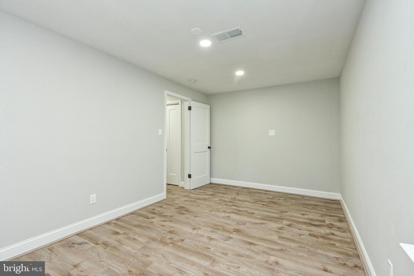 2621 S Inge Street photo 28