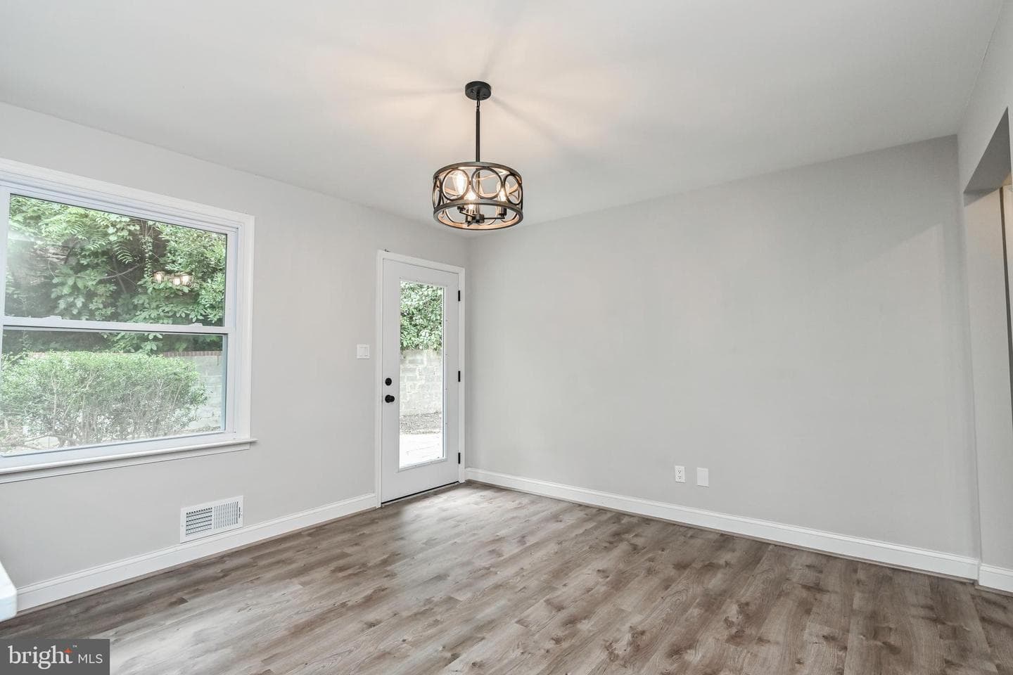 2621 S Inge Street photo 36