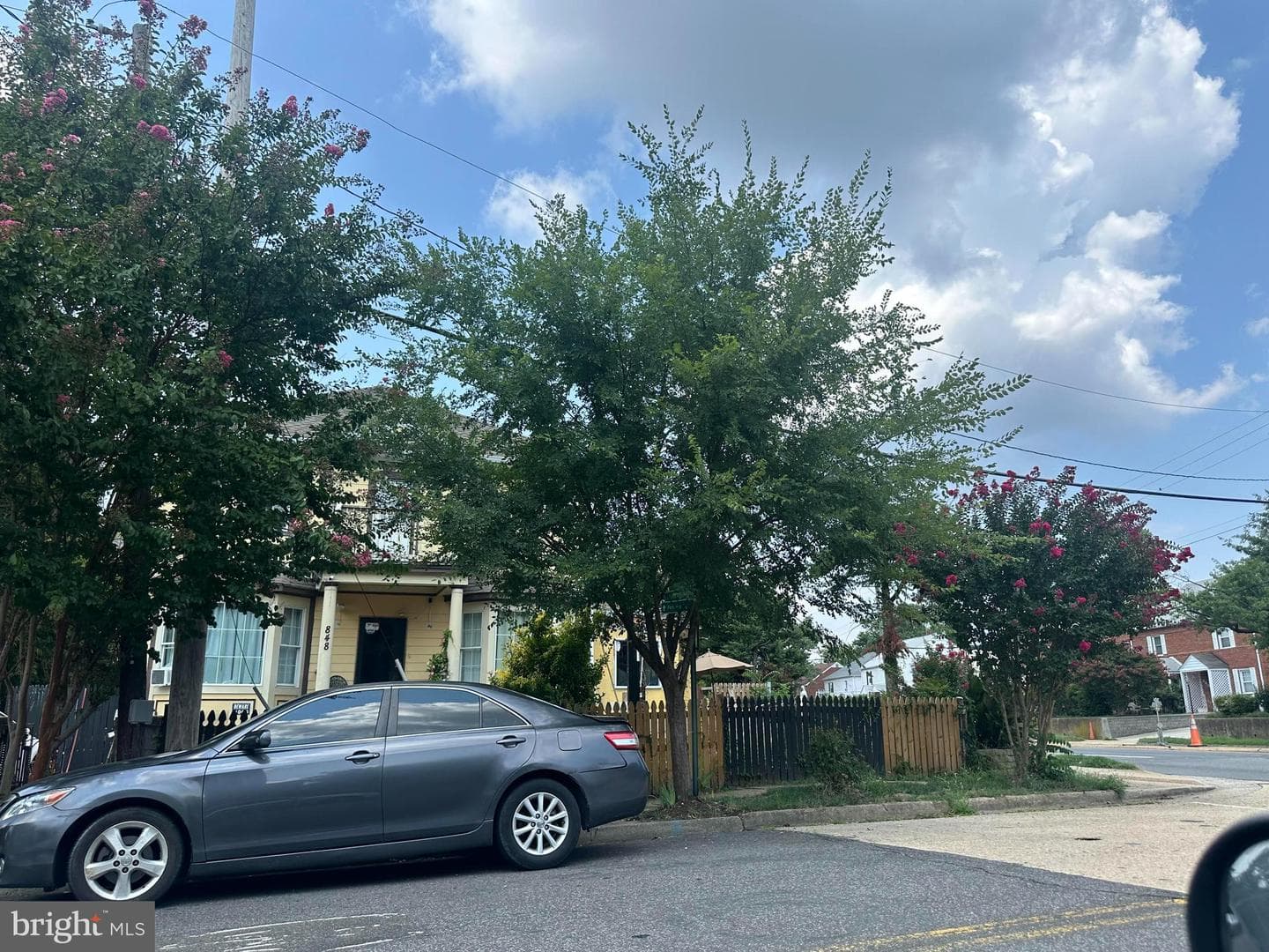 848 S Glebe Road photo 4