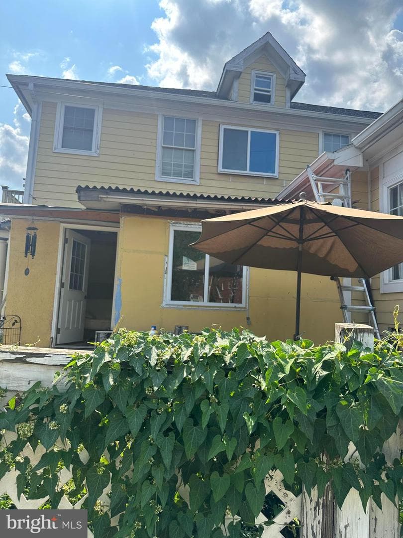848 S Glebe Road photo 5