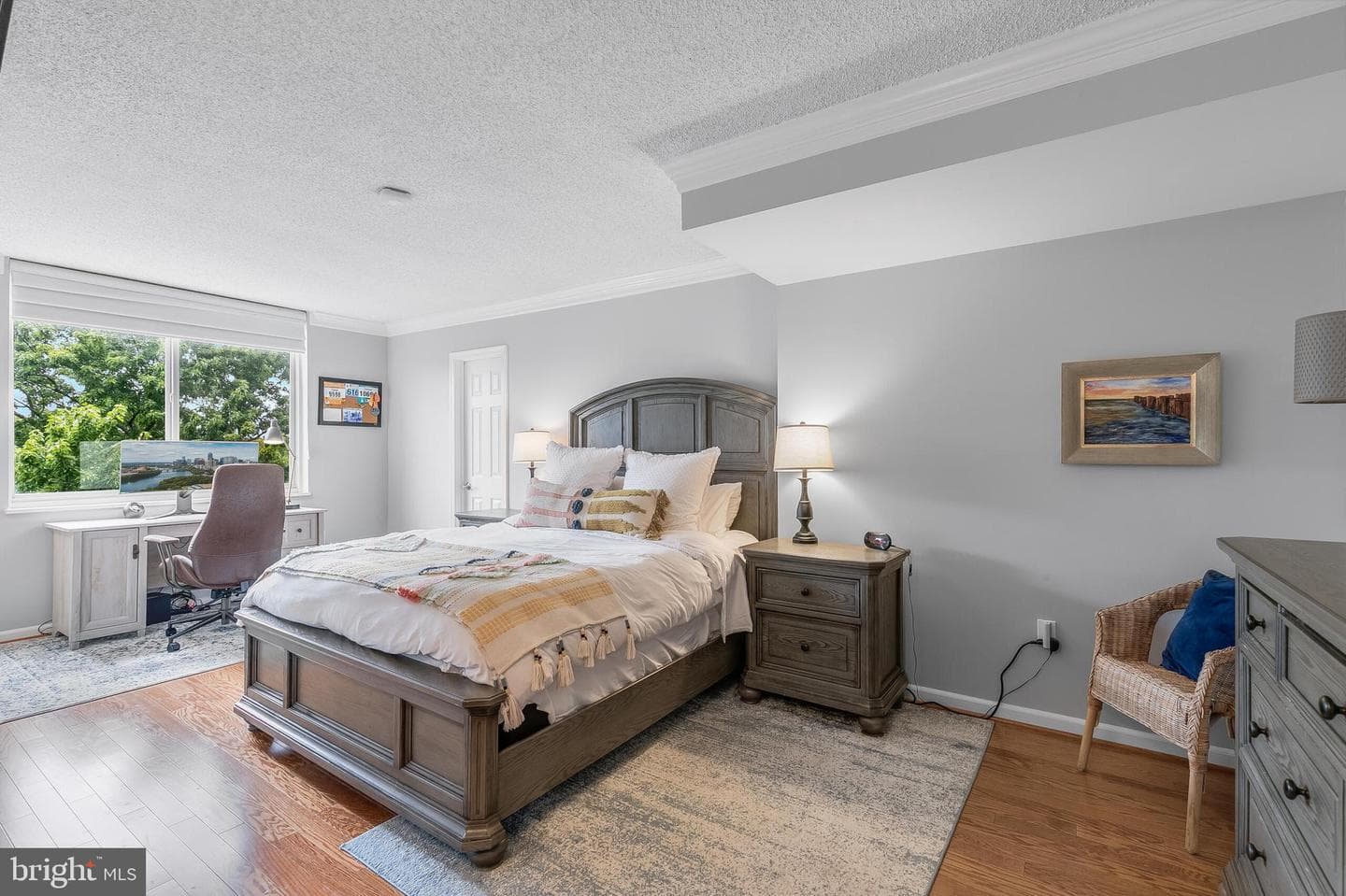 1515 S Arlington Ridge Road #702 photo 28