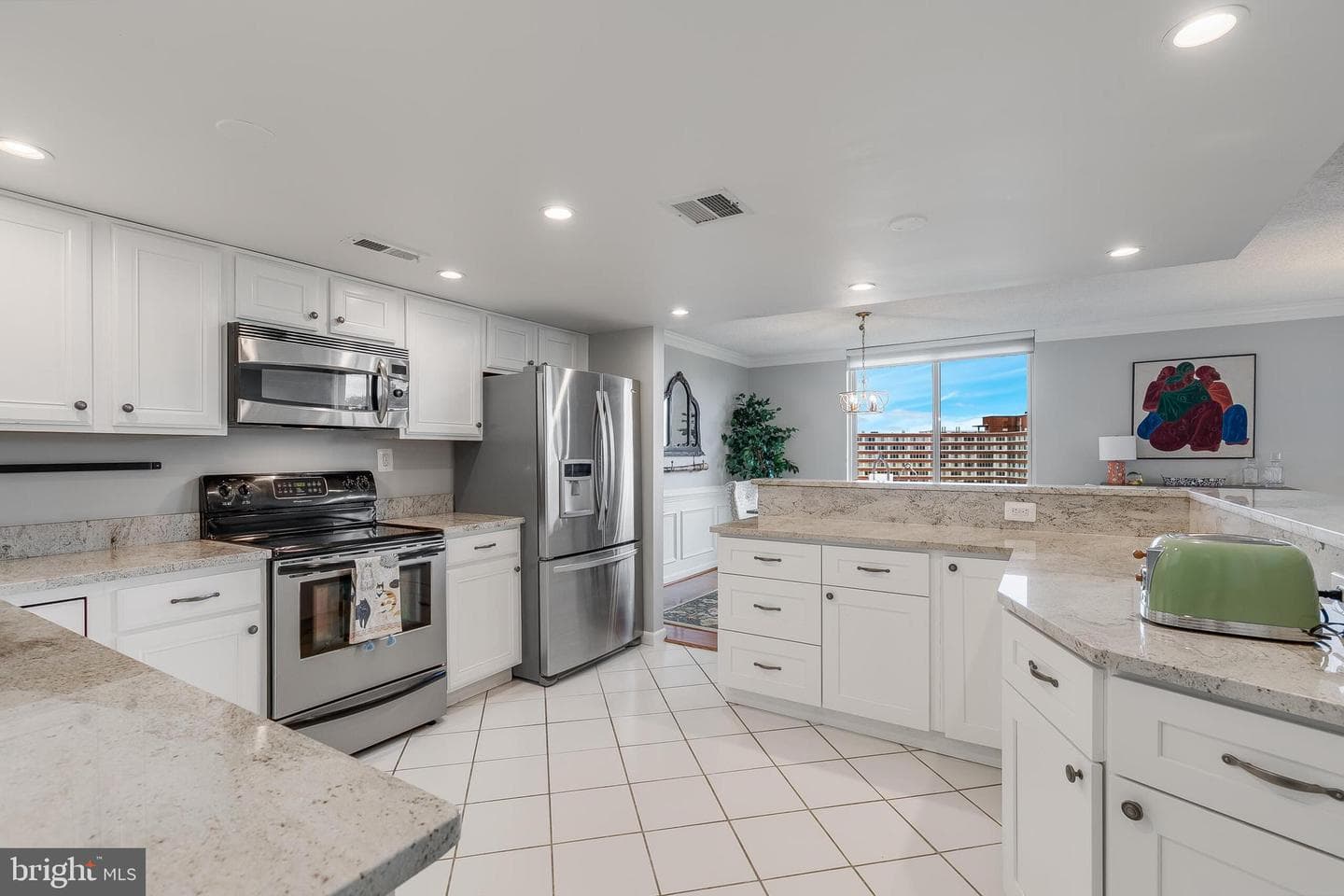 1515 S Arlington Ridge Road #702 photo 8