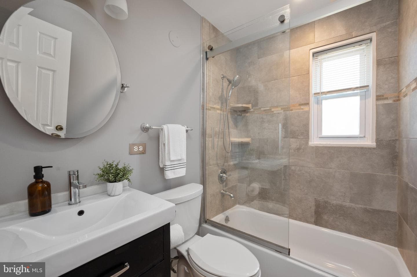 5401 22nd Street N photo 15