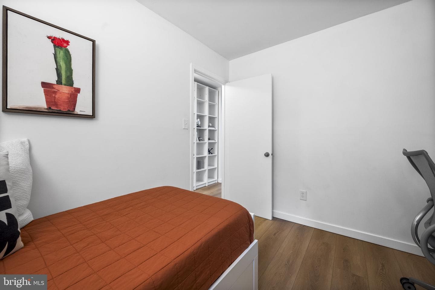 2117 N Lincoln Street photo 30