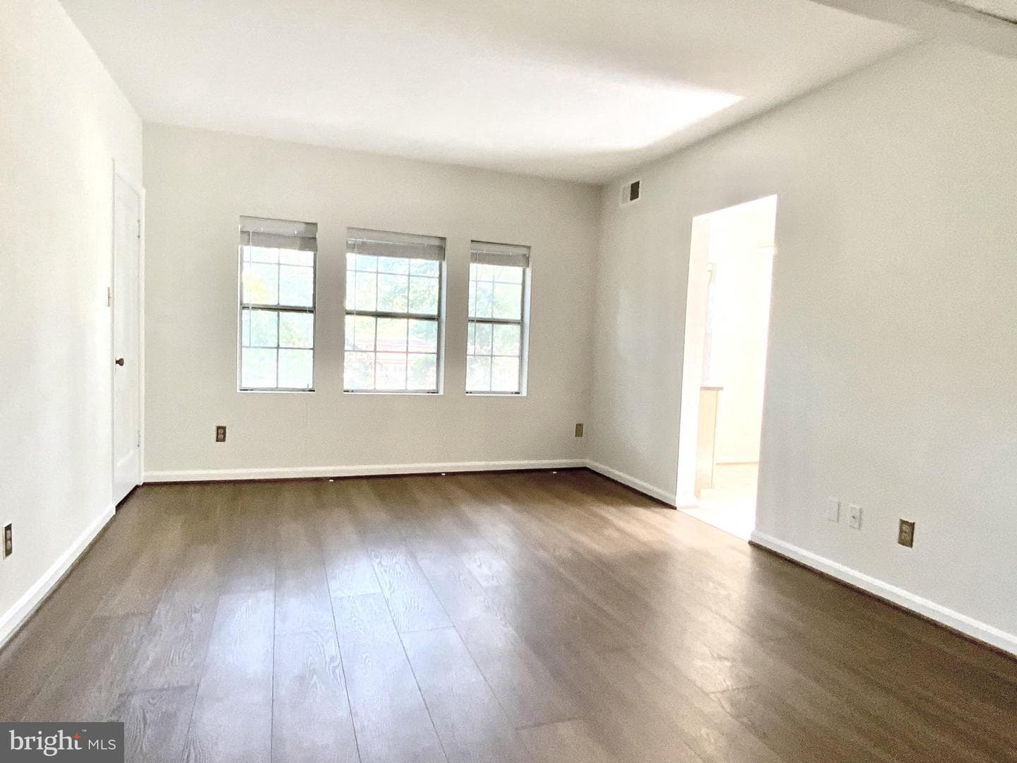 1900 N Rhodes Street #71 photo 2