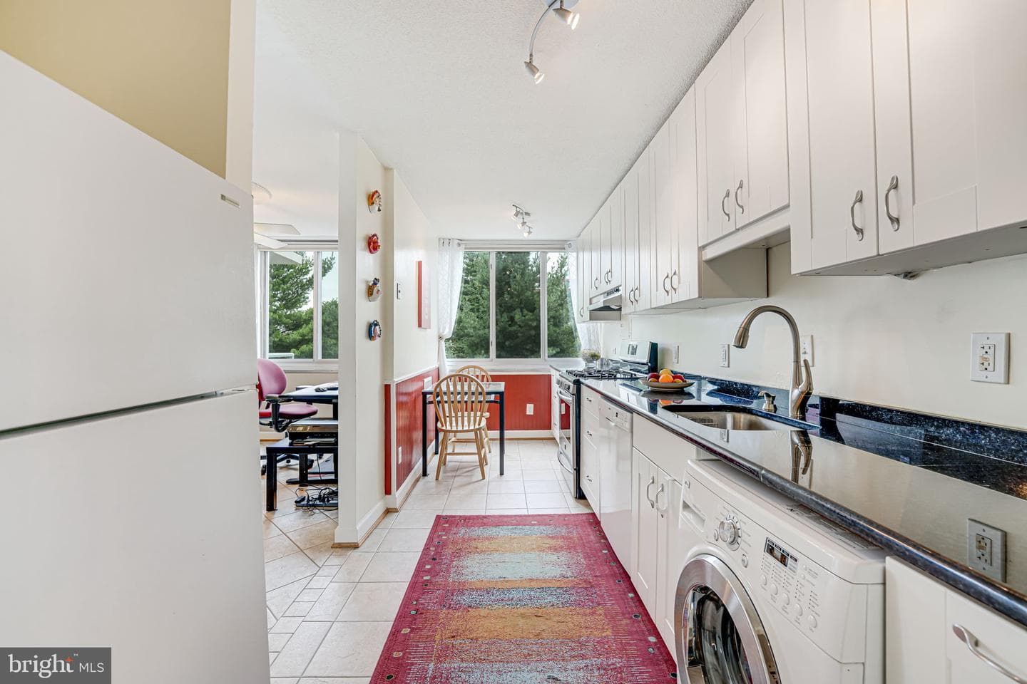 1301 S Arlington Ridge Road S #302 photo 18
