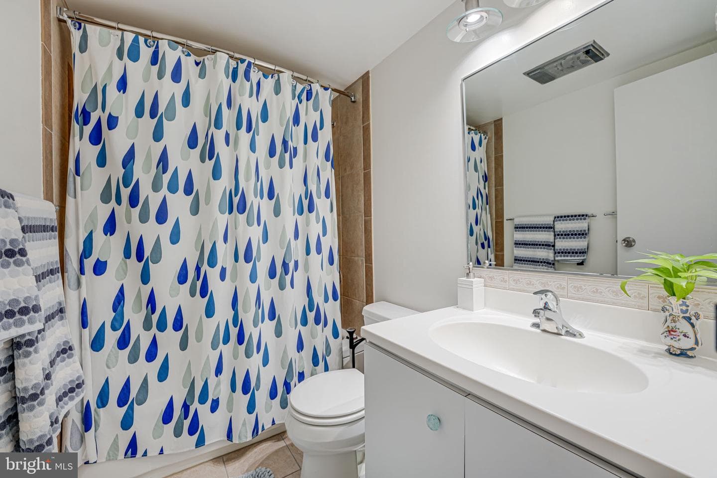 1301 S Arlington Ridge Road S #302 photo 24