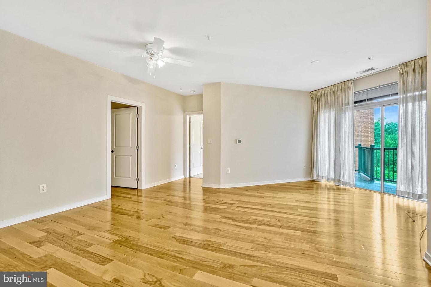 2200 N Westmoreland Street #421 photo 10