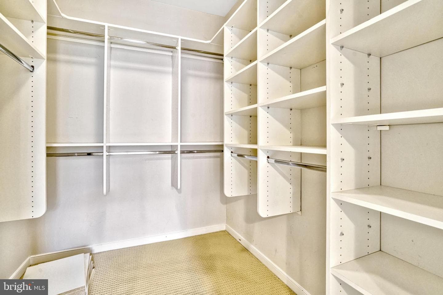 2200 N Westmoreland Street #421 photo 19