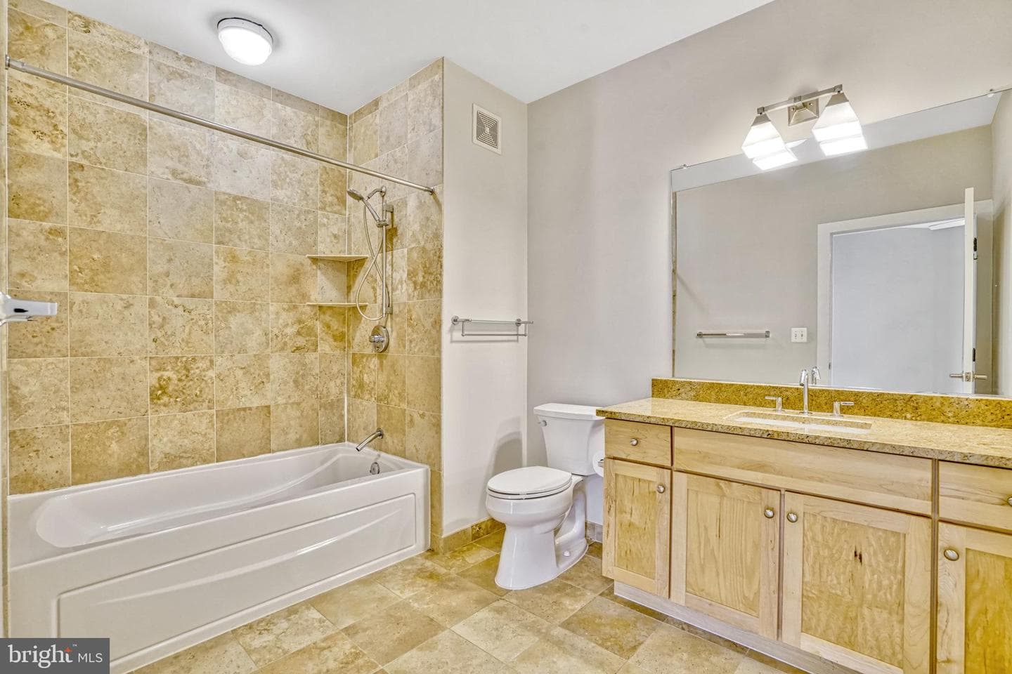 2200 N Westmoreland Street #421 photo 21