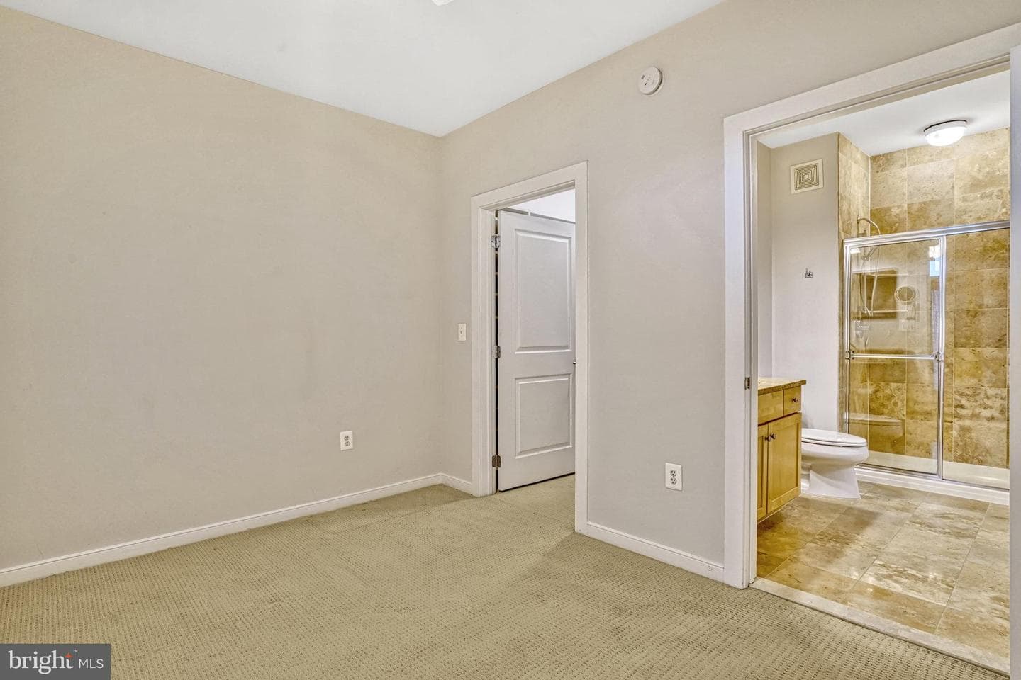 2200 N Westmoreland Street #421 photo 23
