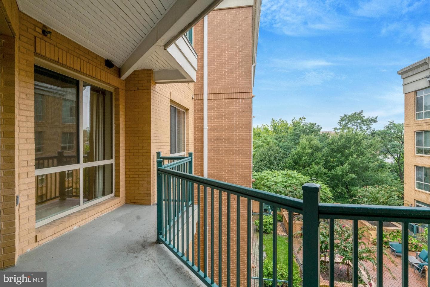 2200 N Westmoreland Street #421 photo 29