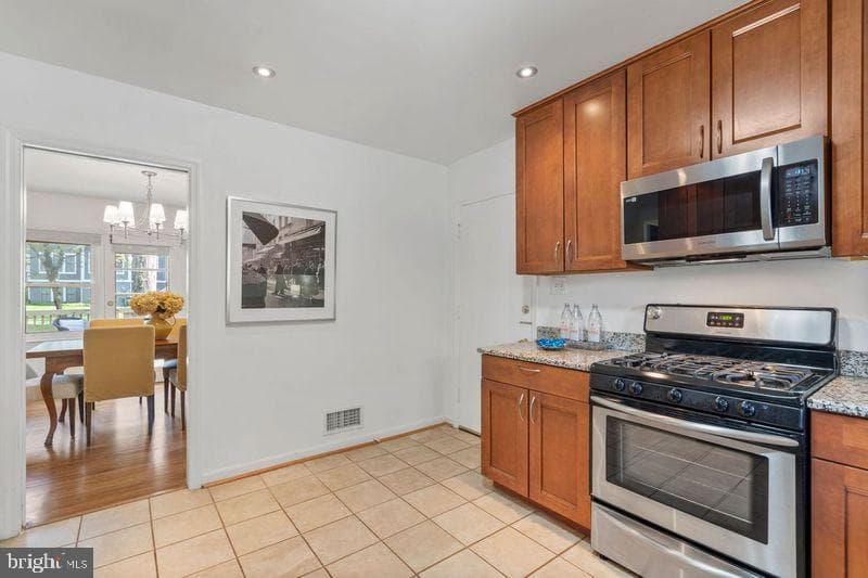 4524 40th Street N photo 10