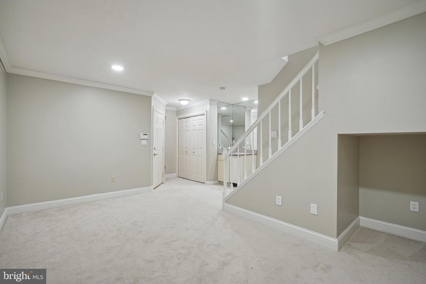 1504 N Colonial Court photo 20