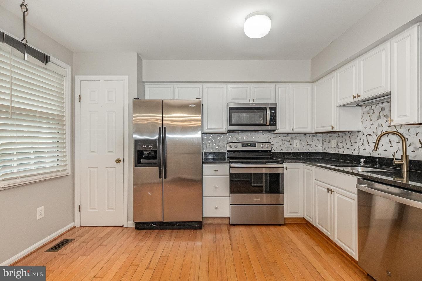 5073 9th Street S photo 2