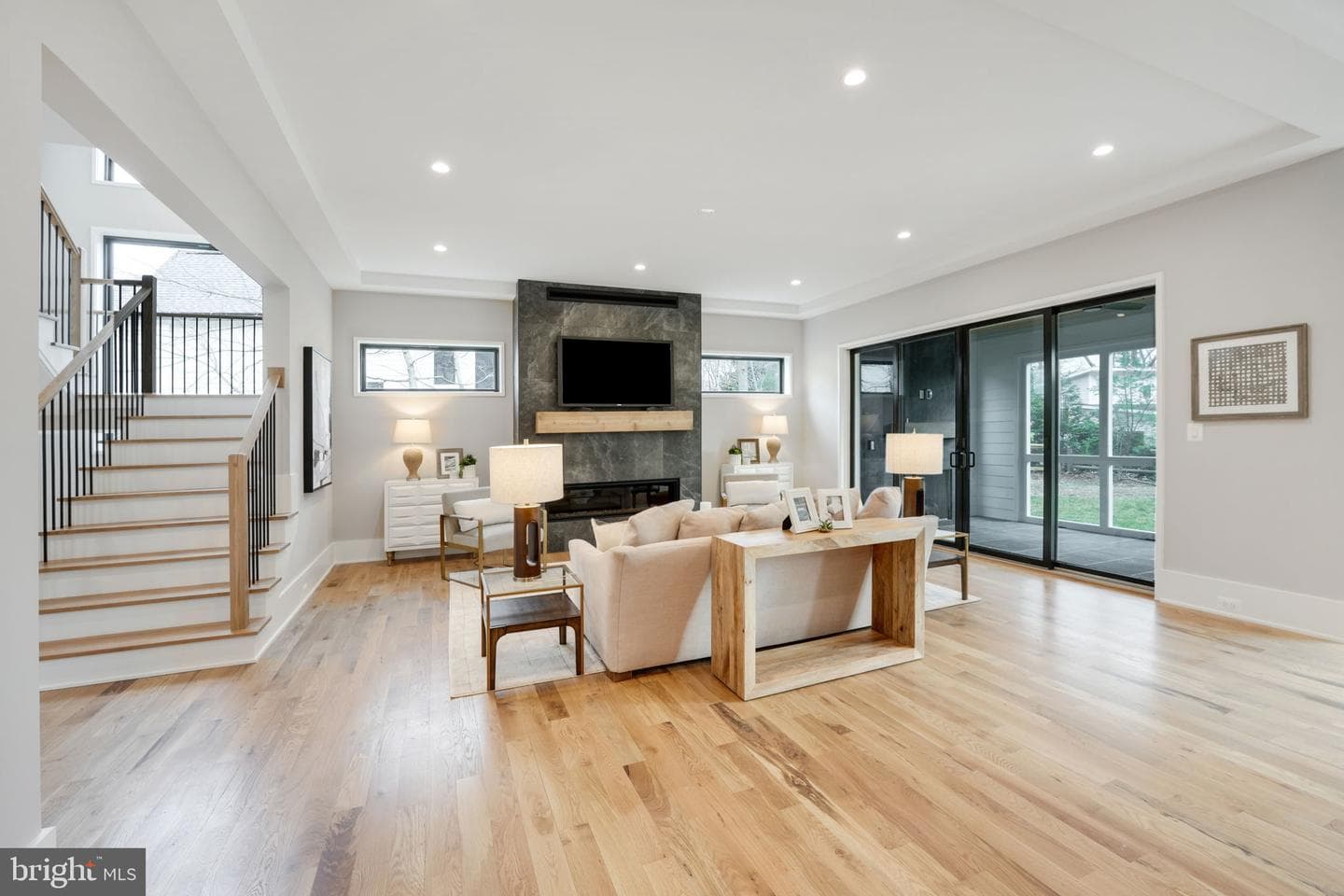 2813 N Kensington Street photo 24