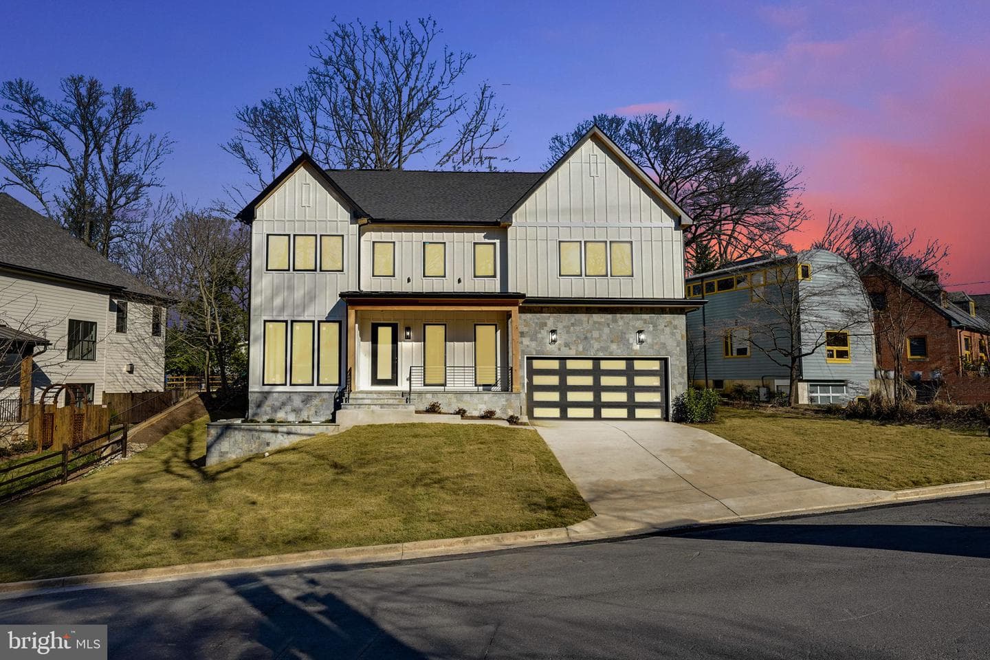 2813 N Kensington Street photo 3