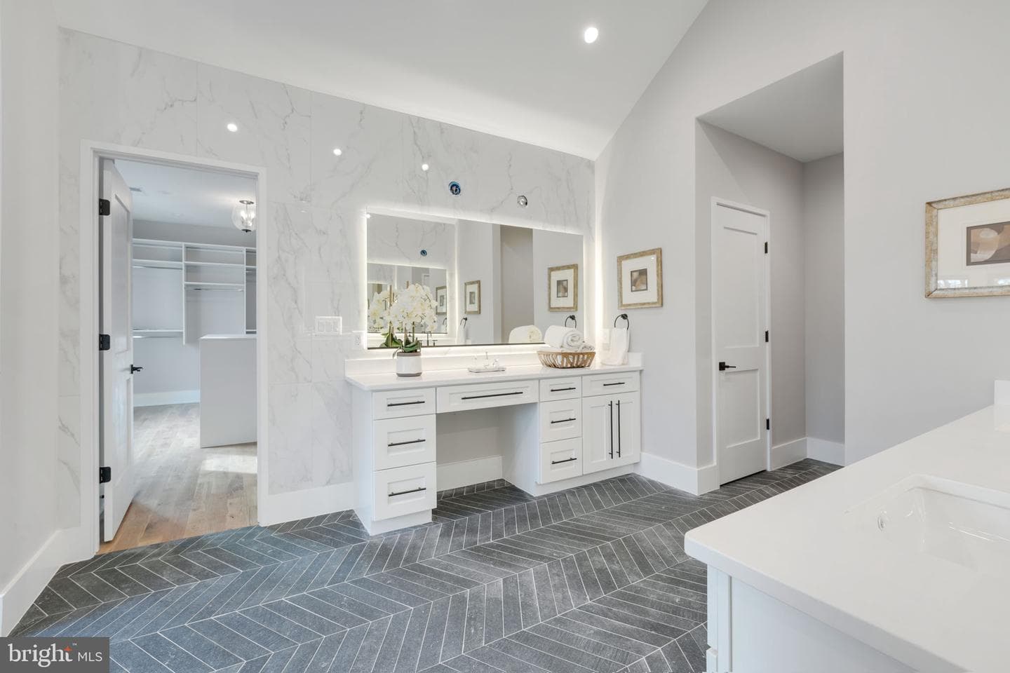 2813 N Kensington Street photo 38