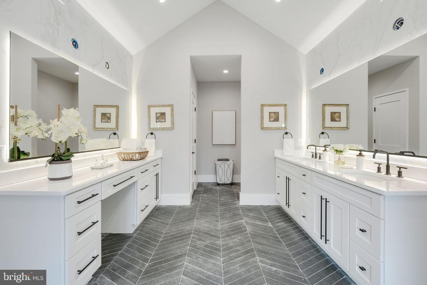 2813 N Kensington Street photo 39