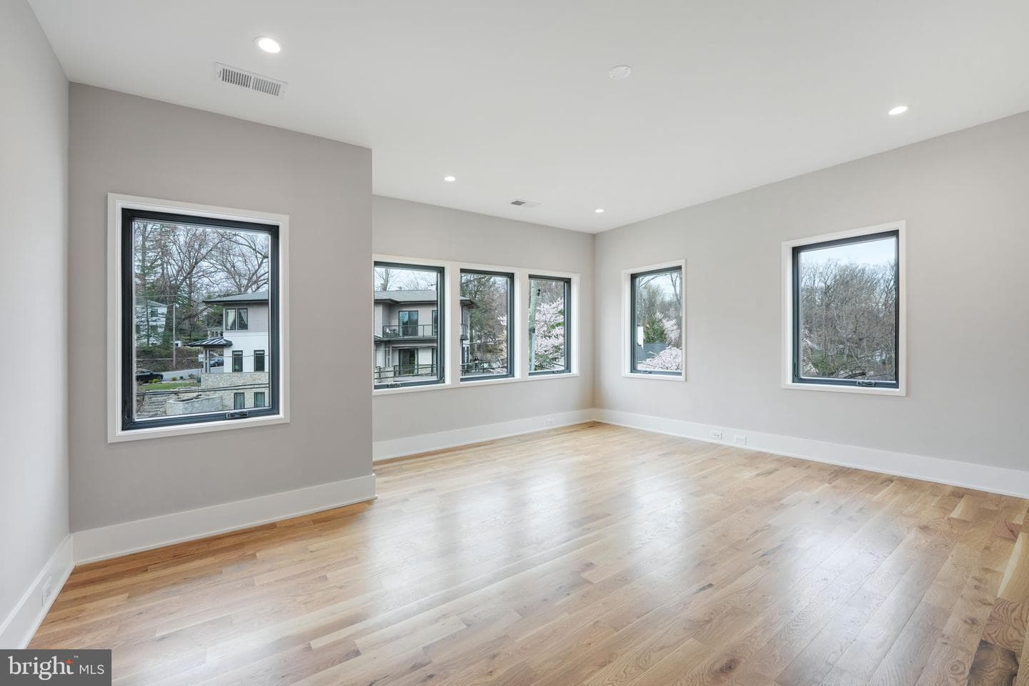2813 N Kensington Street photo 45