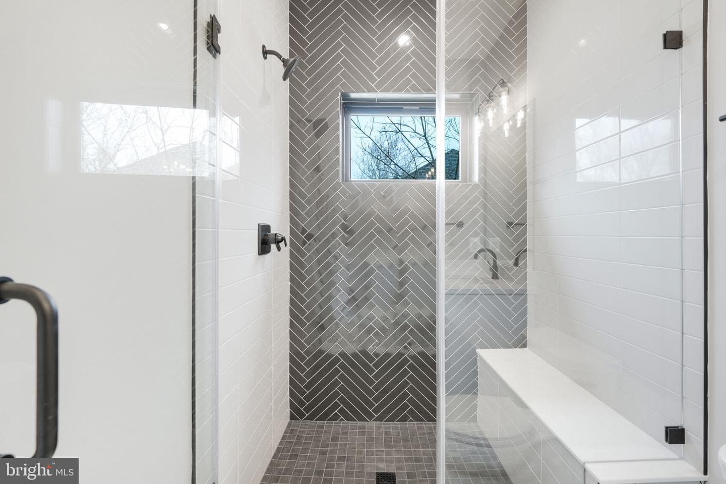 2813 N Kensington Street photo 49