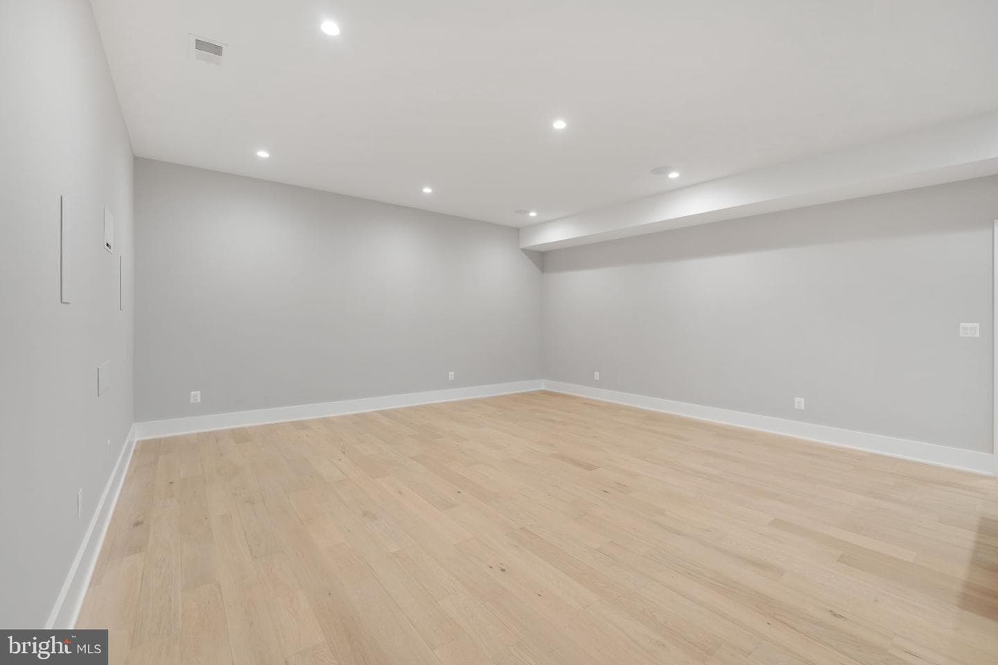 2813 N Kensington Street photo 64
