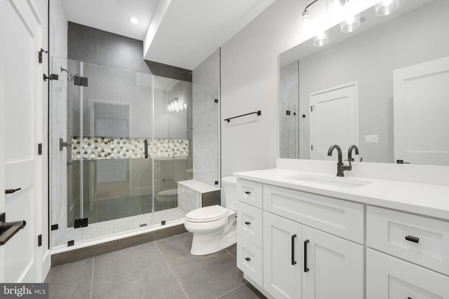 2813 N Kensington Street photo 68