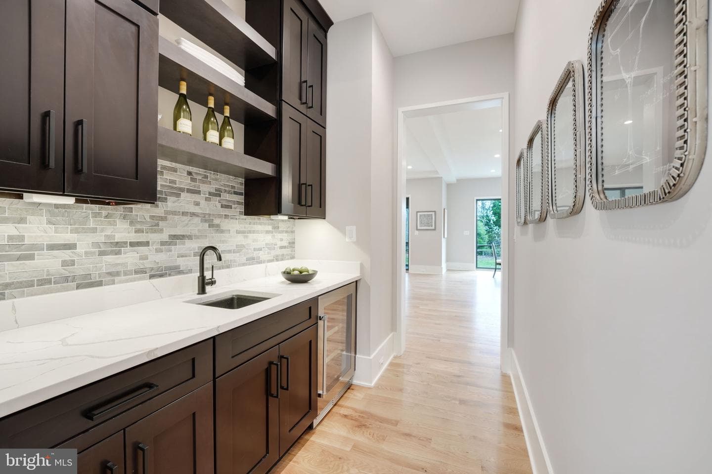 2813 N Kensington Street photo 8