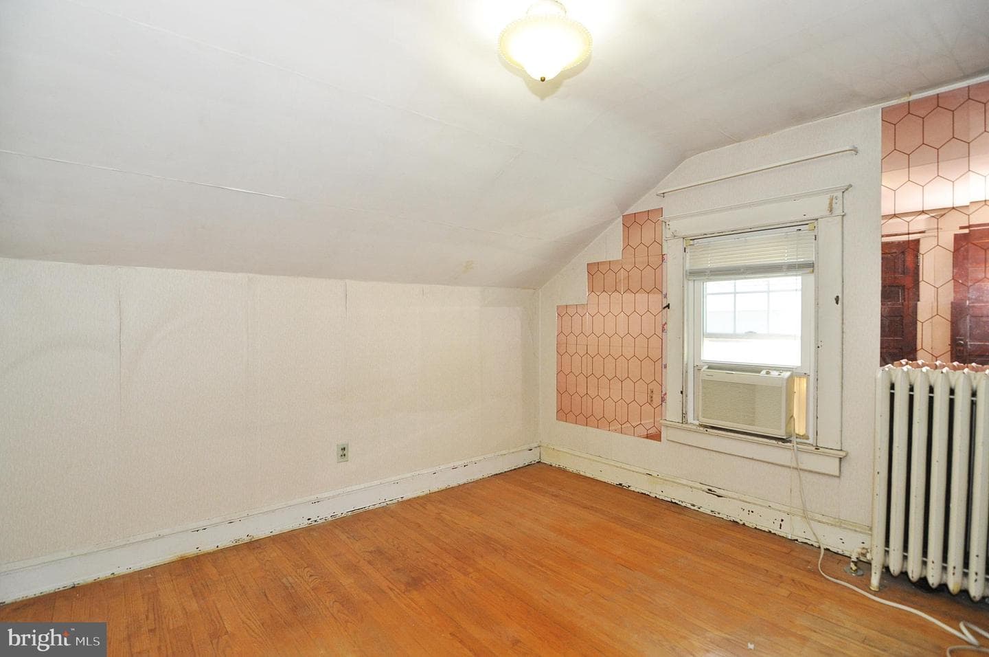 636 25th Street S photo 13