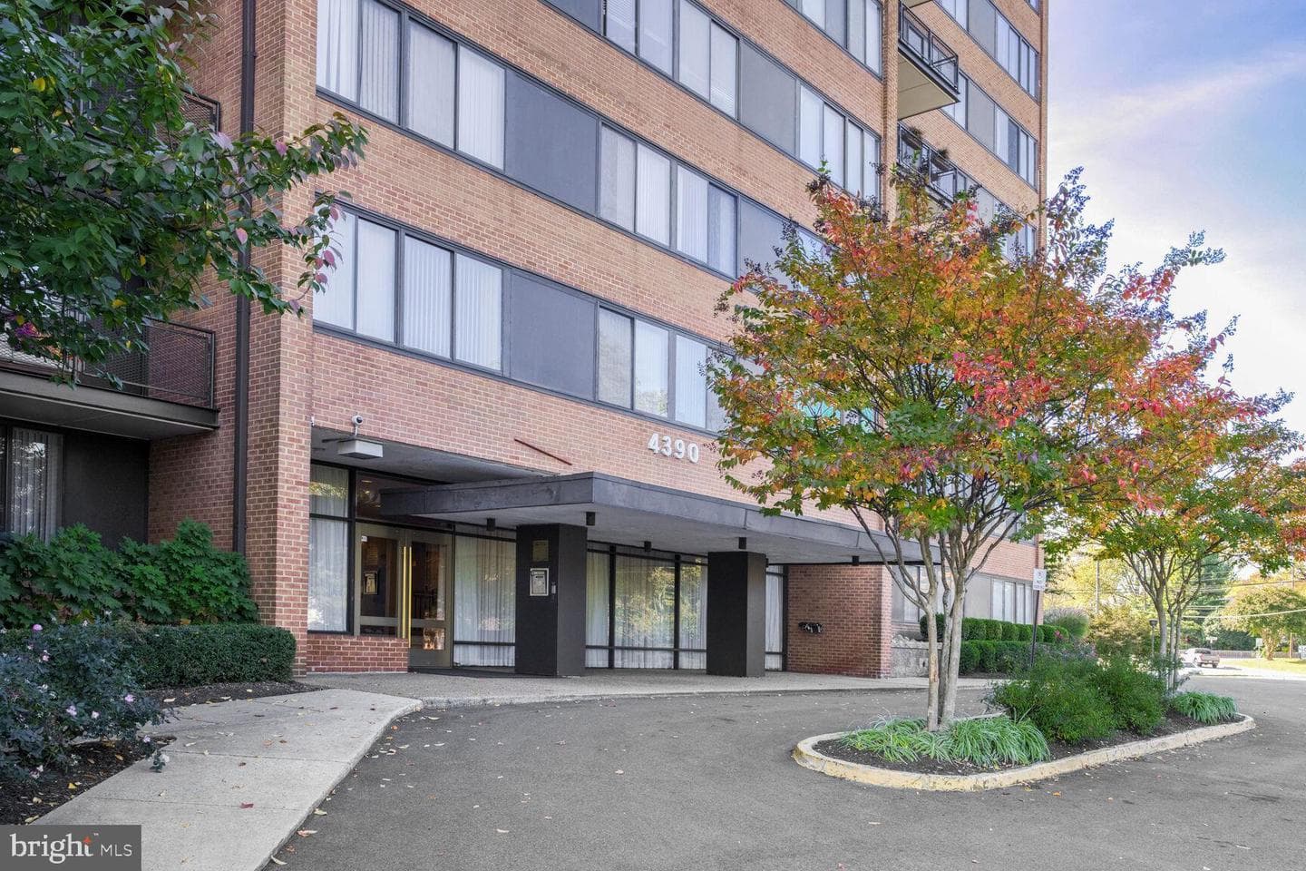 4390 Lorcom Lane #g3 photo 2