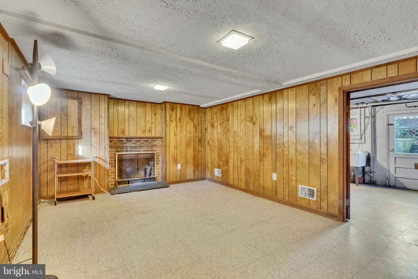 1223 N Vernon Street photo 24