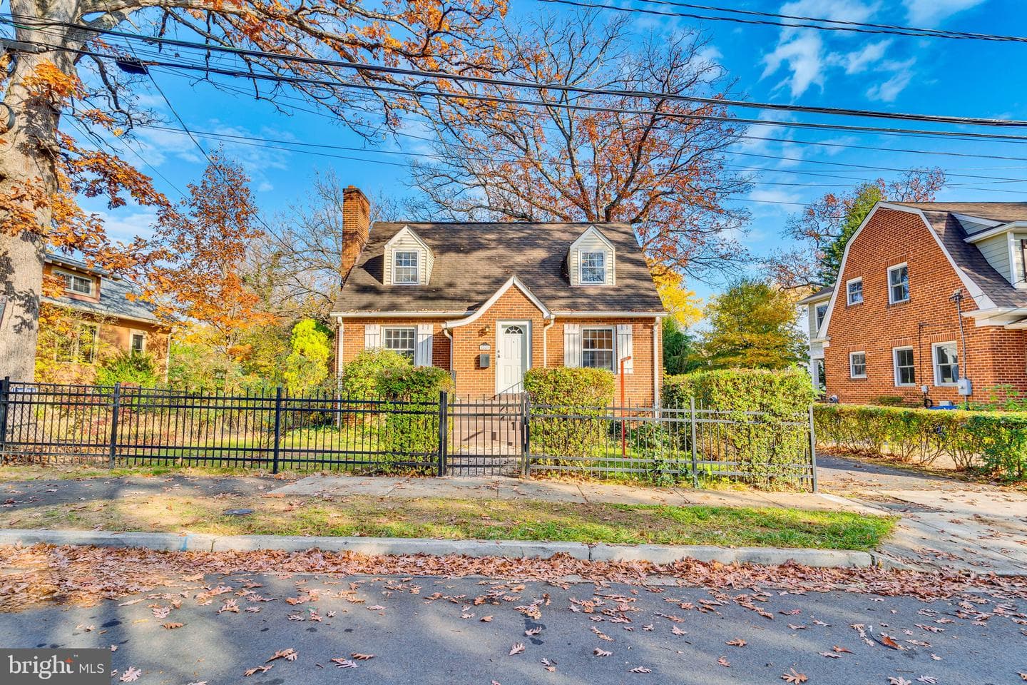 1223 N Vernon Street photo 35