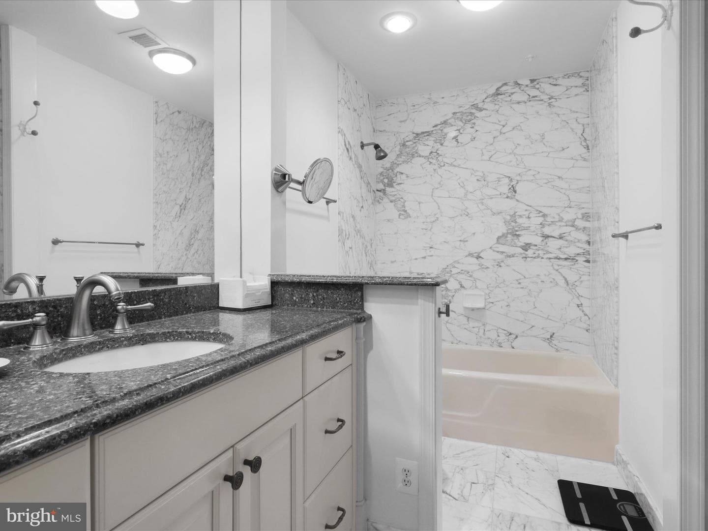 1101 S Arlington Ridge Road #104 photo 22
