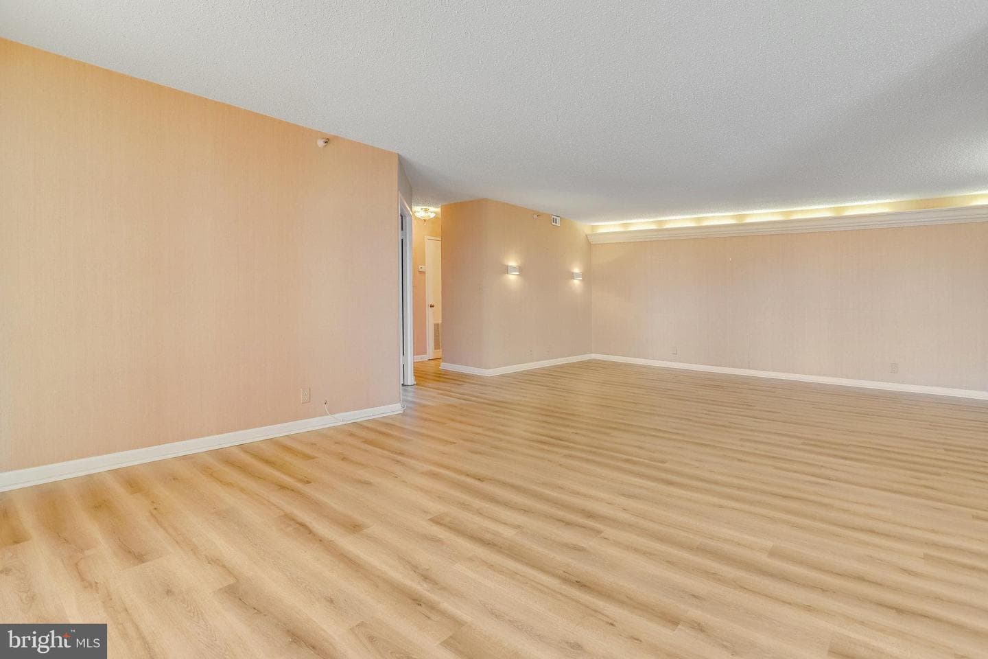 1600 N Oak Street #810 photo 31